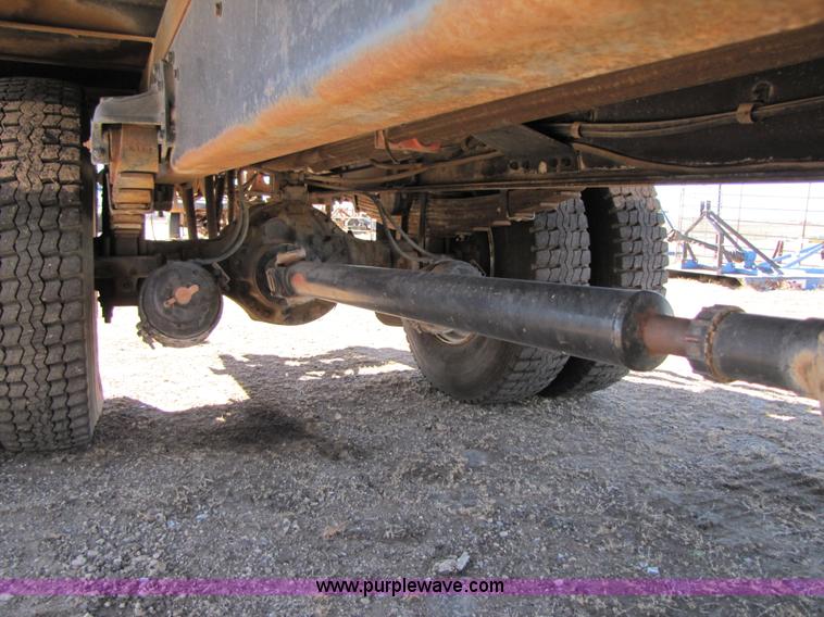 image for item B2234 1990 Mack CS250P boom truck w/ magnet