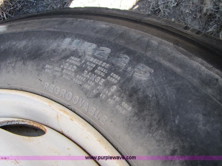 image for item B2234 1990 Mack CS250P boom truck w/ magnet