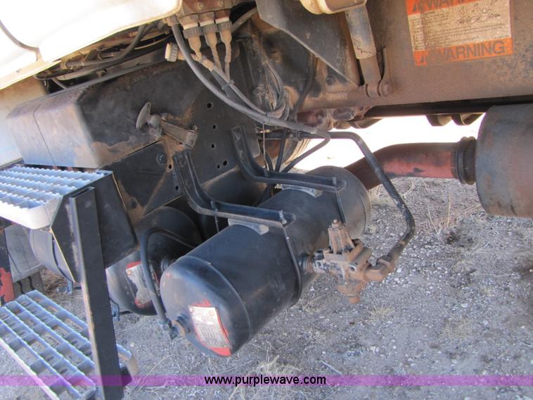 image for item B2234 1990 Mack CS250P boom truck w/ magnet