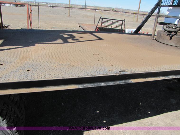 image for item B2234 1990 Mack CS250P boom truck w/ magnet