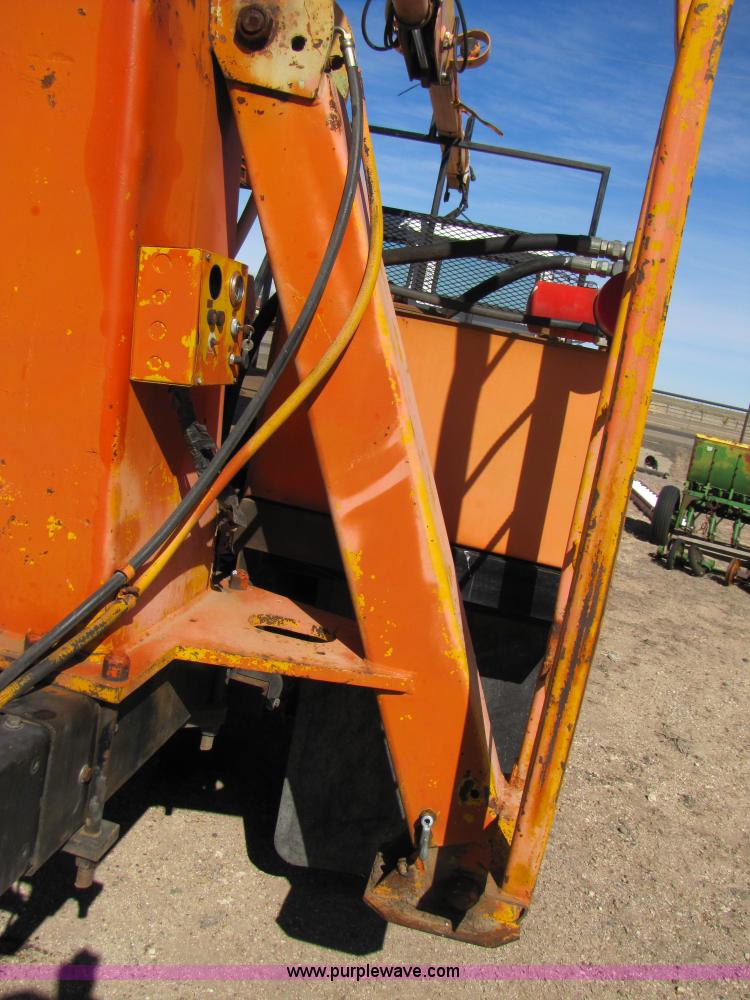 image for item B2234 1990 Mack CS250P boom truck w/ magnet