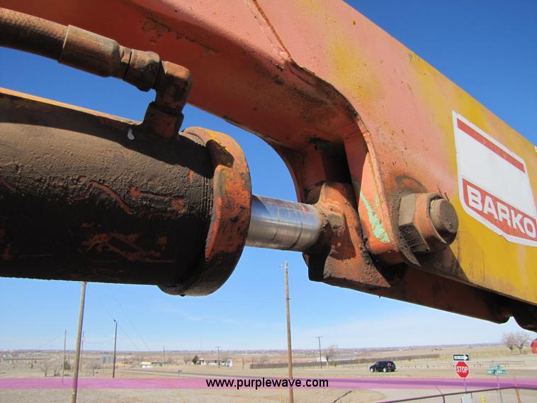 image for item B2234 1990 Mack CS250P boom truck w/ magnet