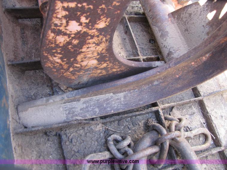 image for item B2234 1990 Mack CS250P boom truck w/ magnet