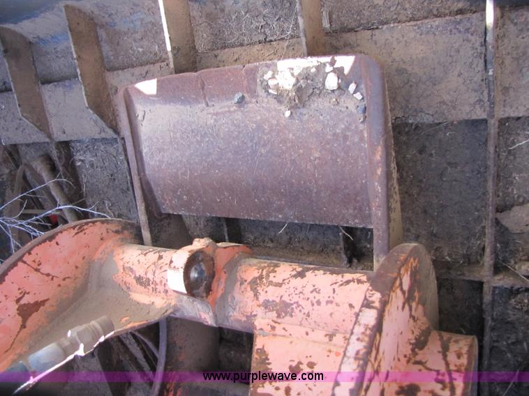 image for item B2234 1990 Mack CS250P boom truck w/ magnet