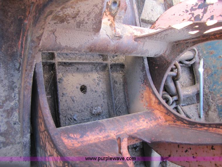 image for item B2234 1990 Mack CS250P boom truck w/ magnet