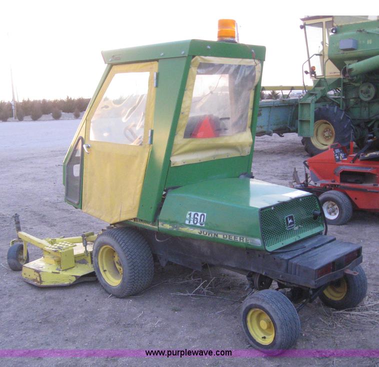 image for item B5750 1994 John Deere F925 front deck mower