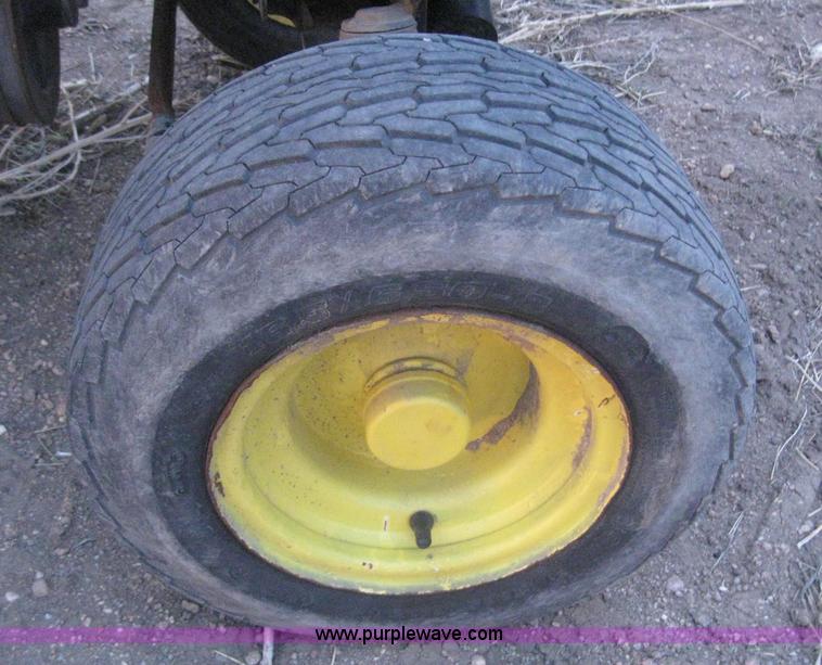 image for item B5750 1994 John Deere F925 front deck mower