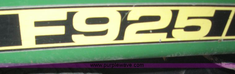 image for item B5750 1994 John Deere F925 front deck mower