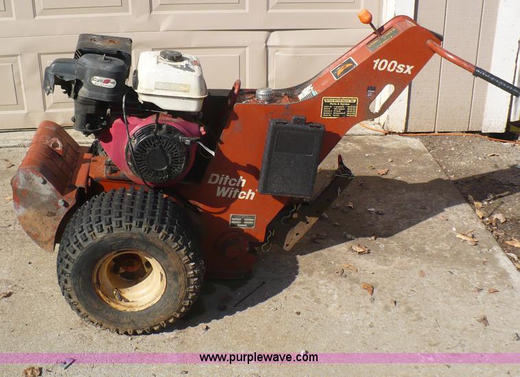 image for item B6314 2001 Ditch Witch 100SX  walk behind vibratory plow