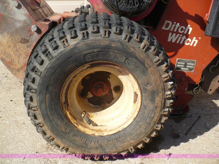 image for item B6314 2001 Ditch Witch 100SX  walk behind vibratory plow