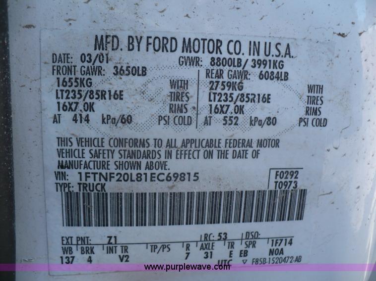 image for item B6315 2001 Ford F-250 Super Duty pickup truck