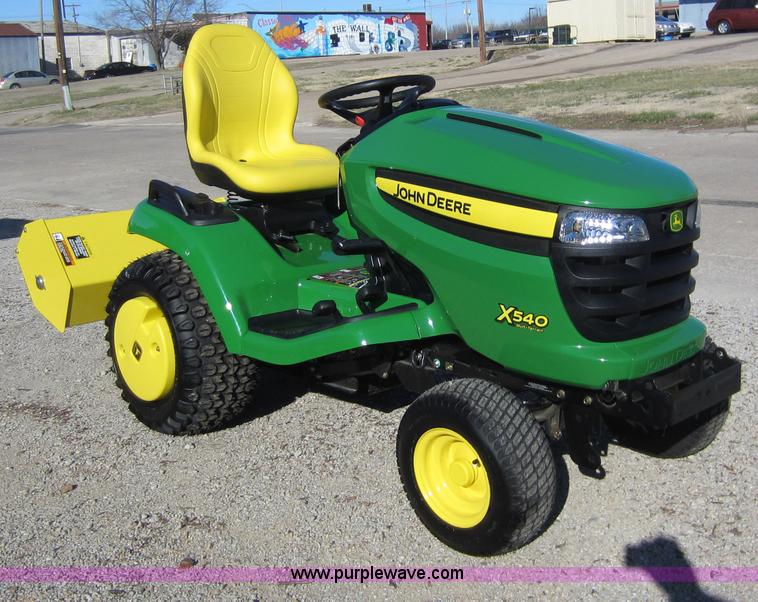image for item B9088 2011 John Deere X540 lawn tractor
