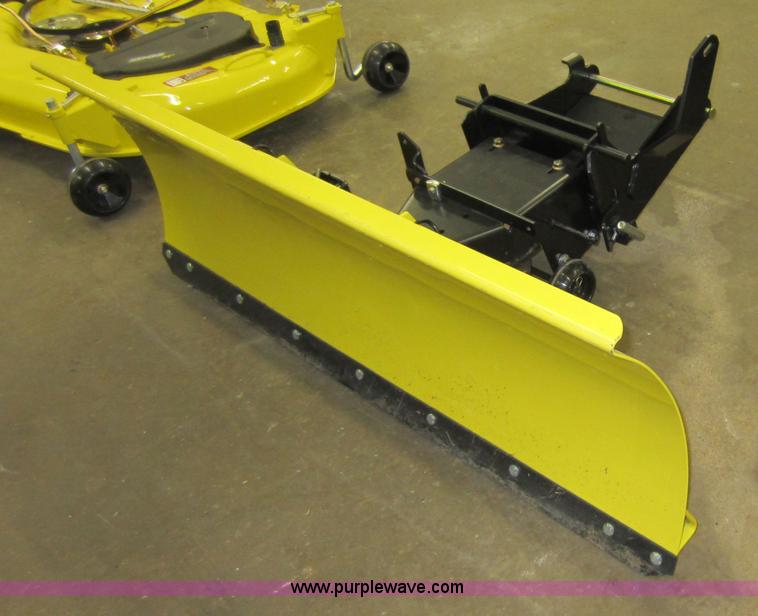 image for item B9088 2011 John Deere X540 lawn tractor