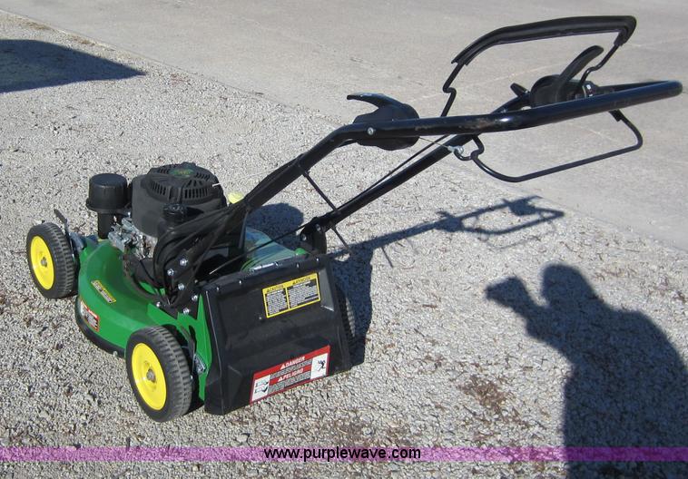 image for item B9089 2011 John Deere WE85 commercial walk-behind mower