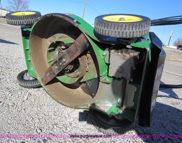 image for item B9089 2011 John Deere WE85 commercial walk-behind mower