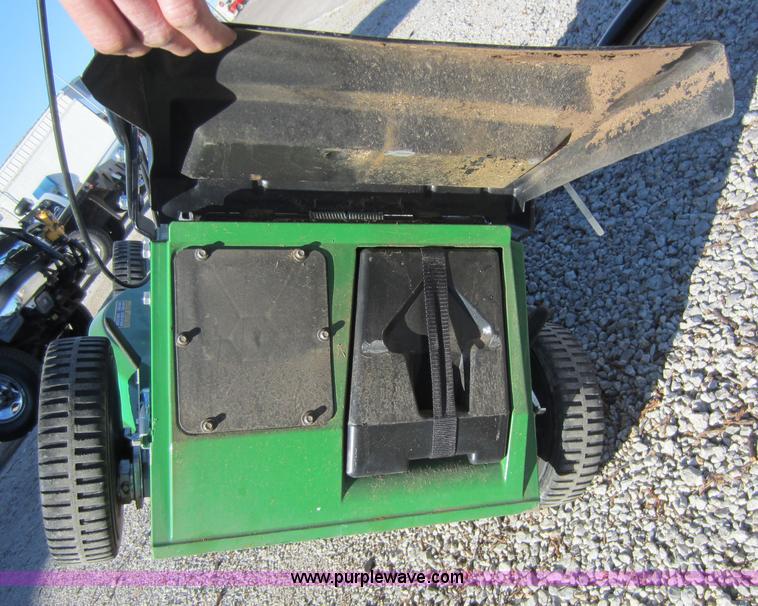 image for item B9089 2011 John Deere WE85 commercial walk-behind mower