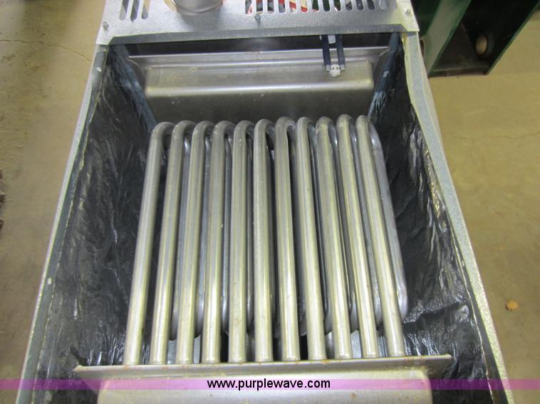 image for item B9091 Assorted home items