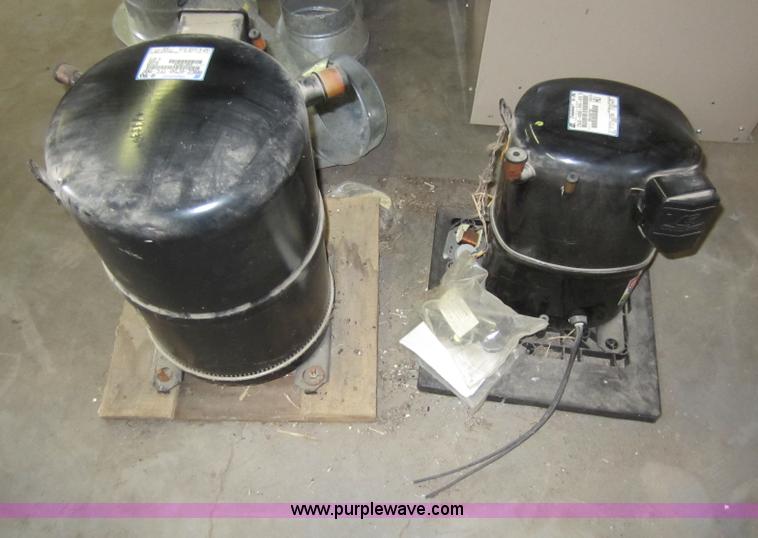 image for item B9091 Assorted home items