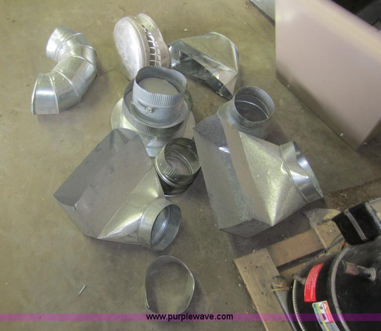 image for item B9091 Assorted home items