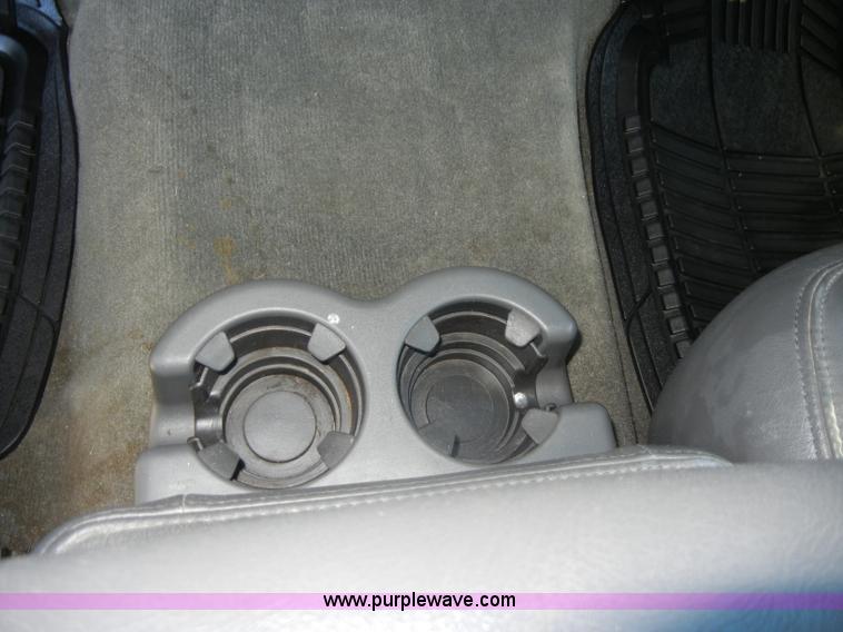 image for item C4013 2004 Chevrolet Silverado K1500 Z71 Off Road crew cab pickup truck