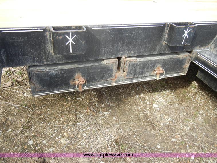 image for item C4015 1999 Ark City 16' trailer