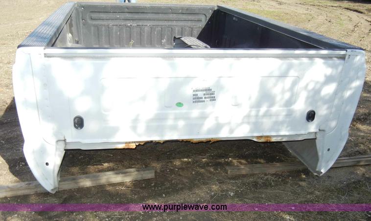 image for item C4016 2000 Ford F250 pickup truck bed