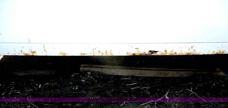 image for item C4016 2000 Ford F250 pickup truck bed
