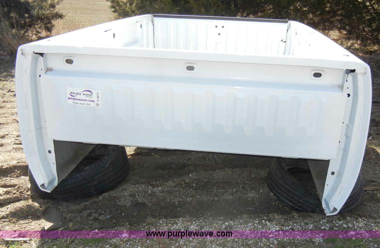 image for item C4017 2009 Chevrolet Silverado 2500 pickup truck bed