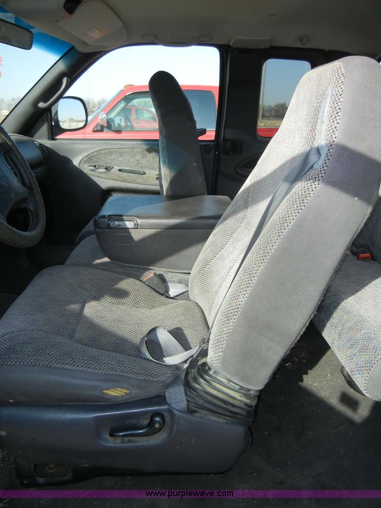 image for item C4061 1998 Dodge Ram 1500 quad cab pickup truck