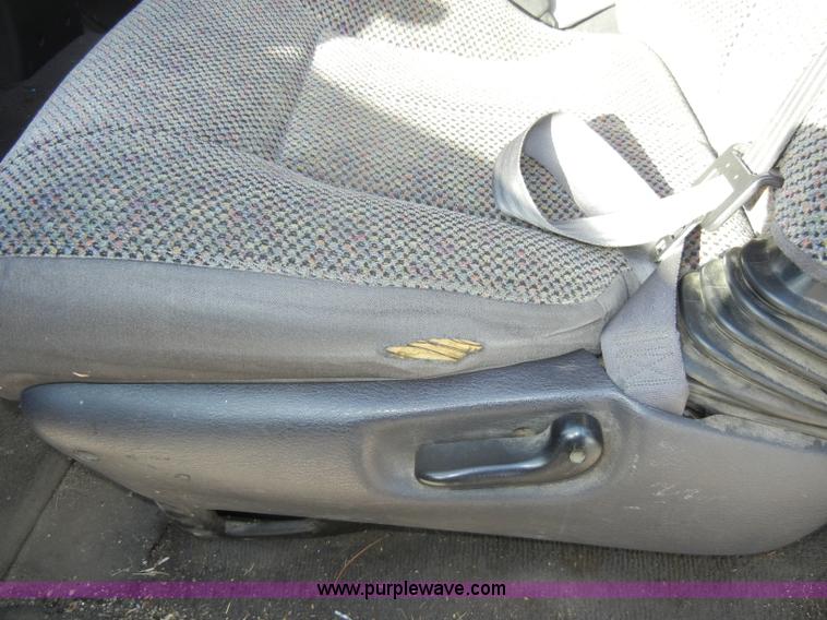 image for item C4061 1998 Dodge Ram 1500 quad cab pickup truck