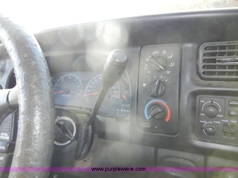 image for item C4061 1998 Dodge Ram 1500 quad cab pickup truck