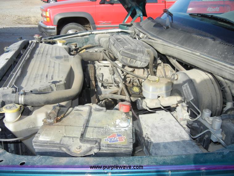 image for item C4061 1998 Dodge Ram 1500 quad cab pickup truck