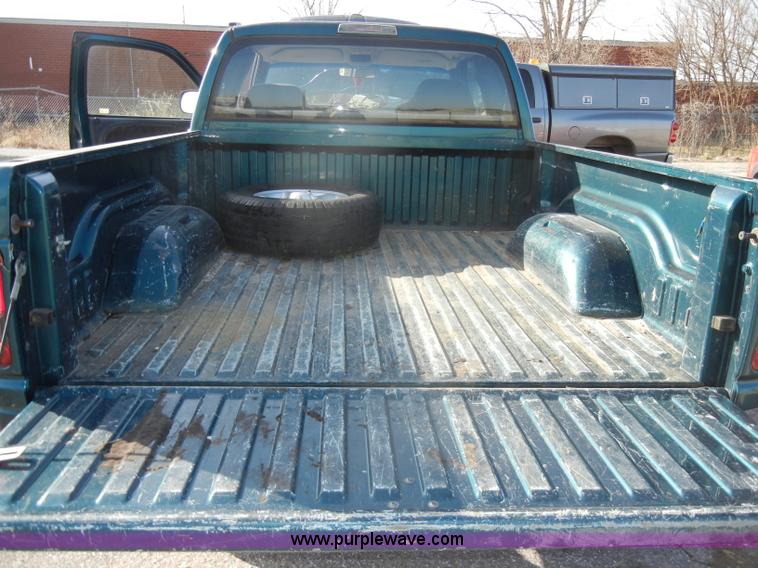 image for item C4061 1998 Dodge Ram 1500 quad cab pickup truck