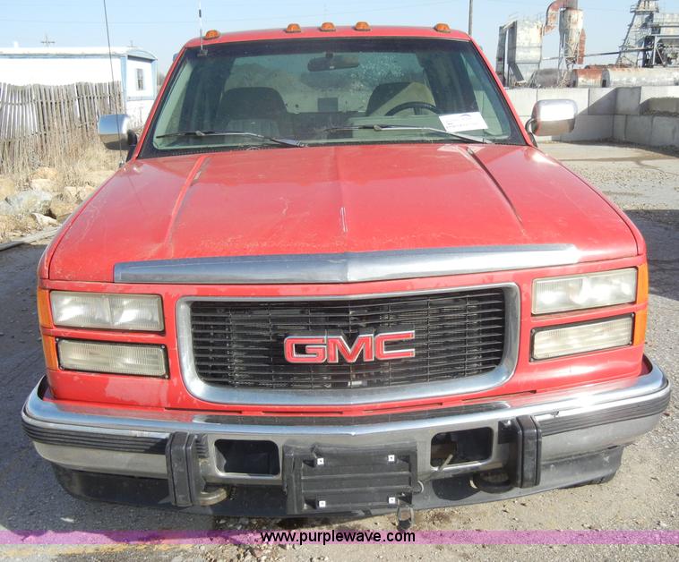 image for item C4062 1994 GMC Sierra K3500 SLE extended cab pickup truck