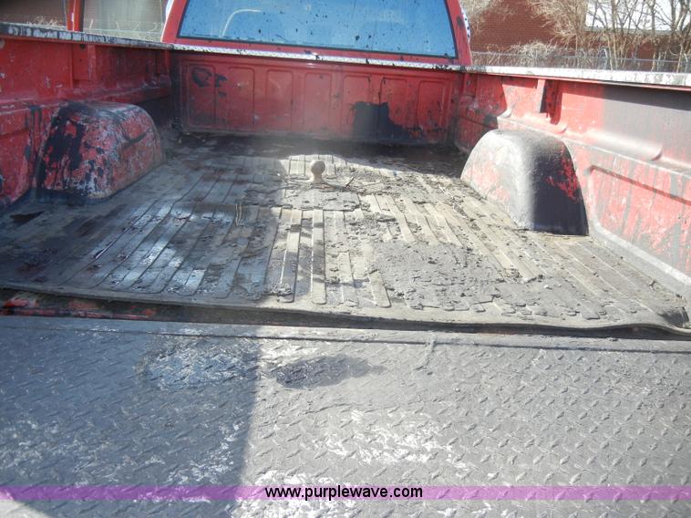 image for item C4062 1994 GMC Sierra K3500 SLE extended cab pickup truck