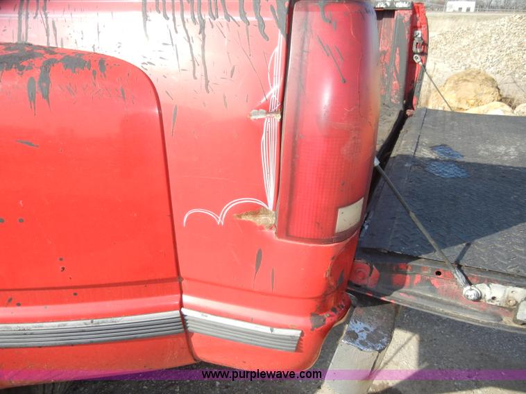 image for item C4062 1994 GMC Sierra K3500 SLE extended cab pickup truck