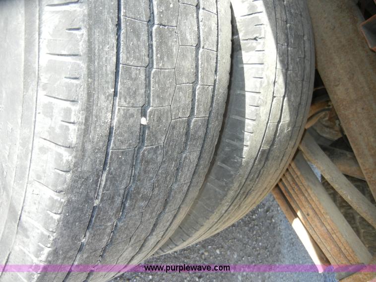 image for item C4062 1994 GMC Sierra K3500 SLE extended cab pickup truck