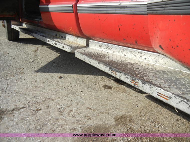 image for item C4062 1994 GMC Sierra K3500 SLE extended cab pickup truck