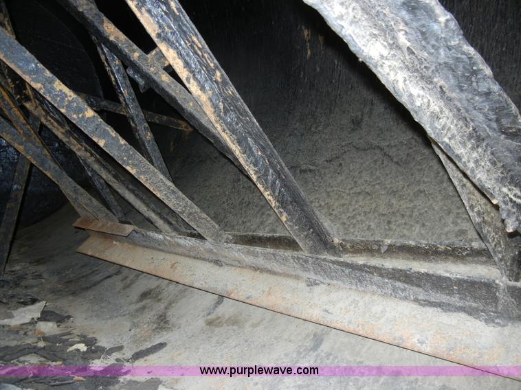 image for item C4063 Asphalt seal coating tank with agitator