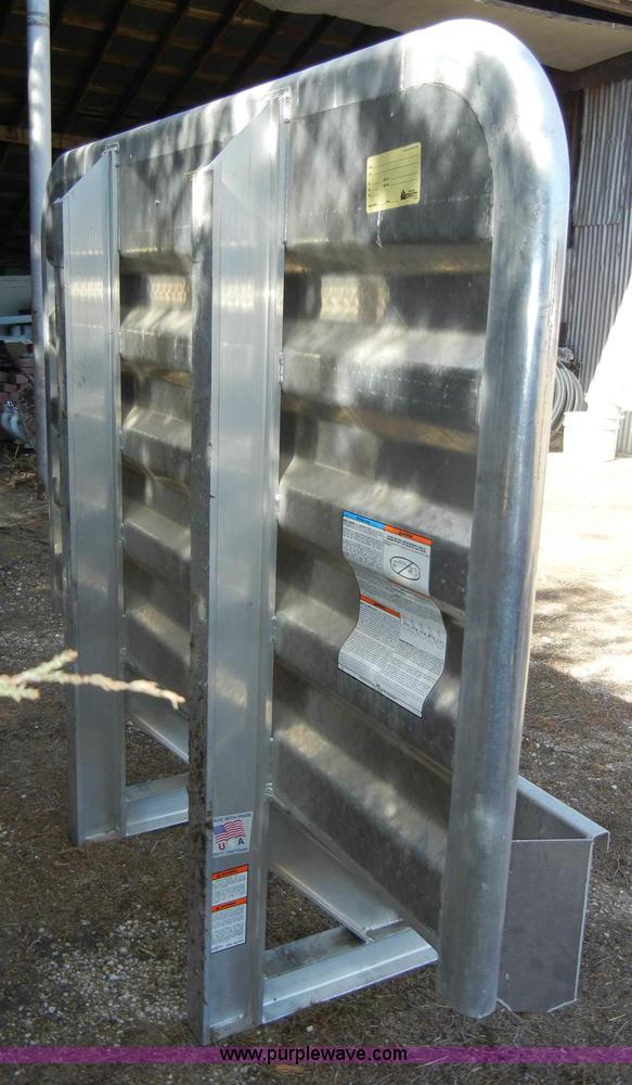 image for item C4180 Merritt semi truck headache rack