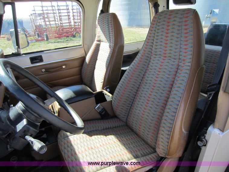 image for item C5310 1995 Jeep Wrangler SUV