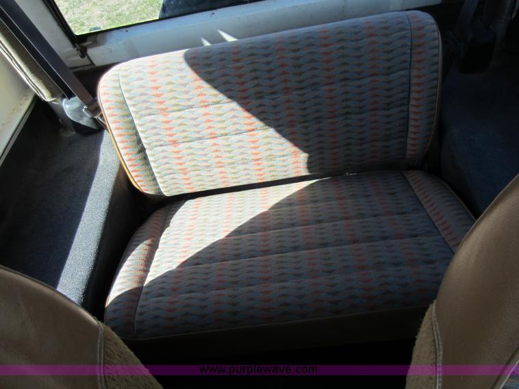 image for item C5310 1995 Jeep Wrangler SUV