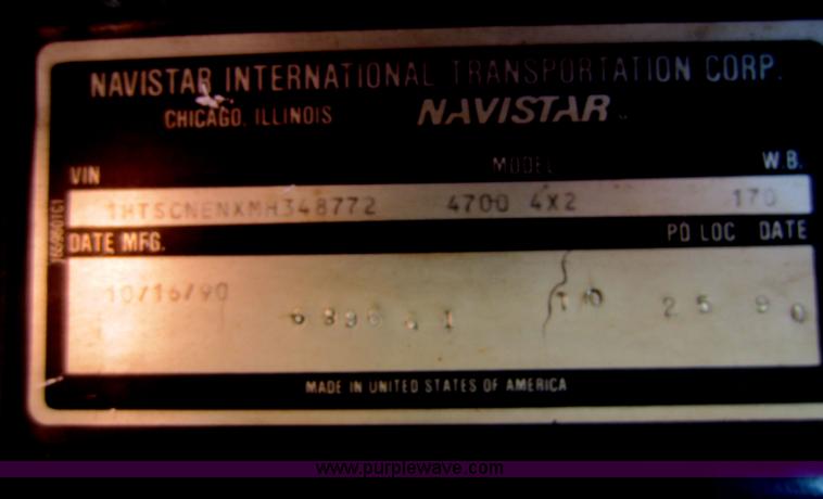 image for item C5339 1991 International 4700 flatbed truck