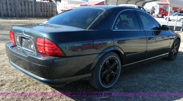 image for item D8868 2000 Lincoln LS