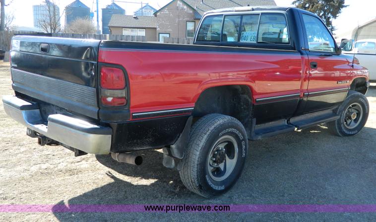 image for item D8870 1996 Dodge Ram 2500 Laramie SLT pickup truck