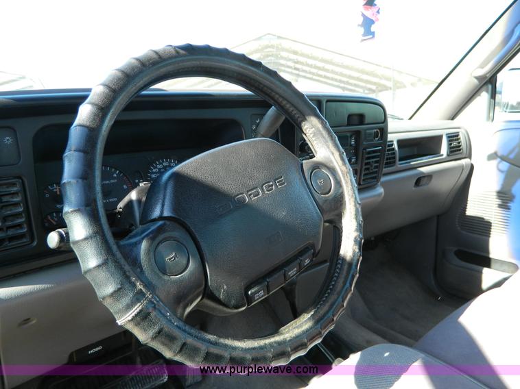 image for item D8870 1996 Dodge Ram 2500 Laramie SLT pickup truck