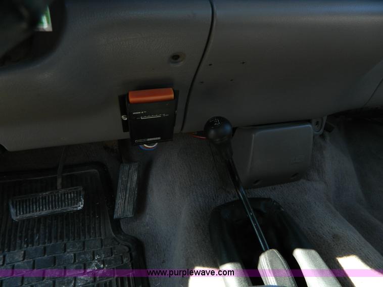 image for item D8870 1996 Dodge Ram 2500 Laramie SLT pickup truck