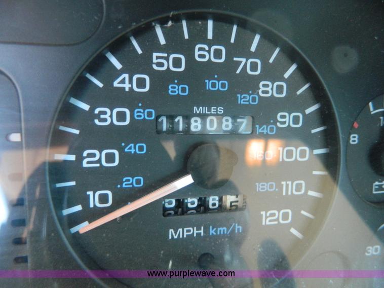 image for item D8870 1996 Dodge Ram 2500 Laramie SLT pickup truck