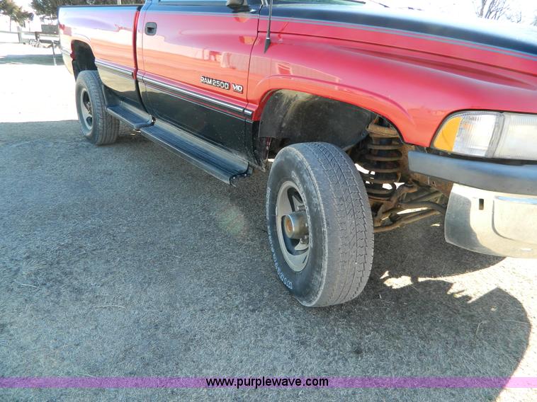 image for item D8870 1996 Dodge Ram 2500 Laramie SLT pickup truck