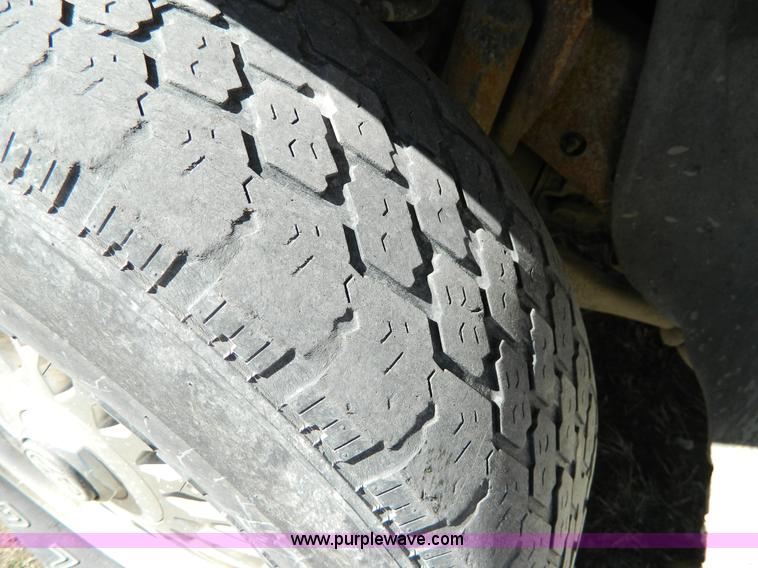 image for item D8870 1996 Dodge Ram 2500 Laramie SLT pickup truck